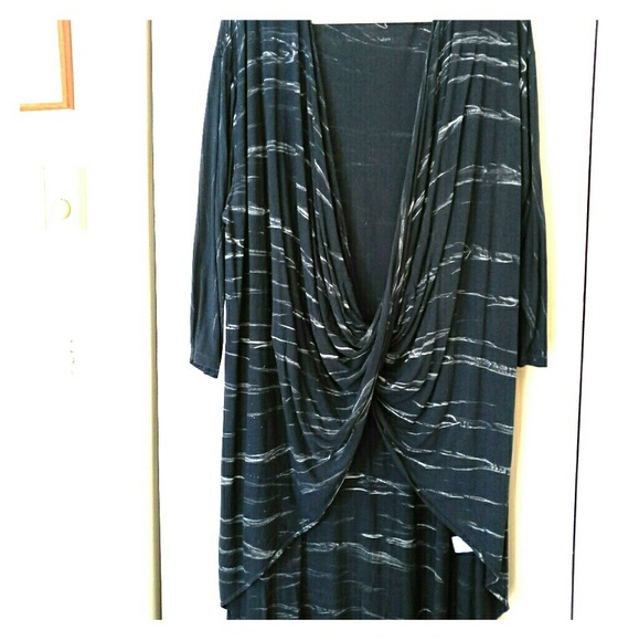 Indigo Thread Tunic - Picture 1 of 4